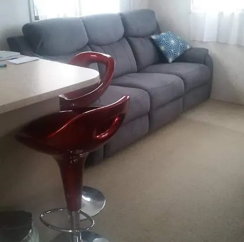 Te Puru B8 - 2 Bedroom Chalet