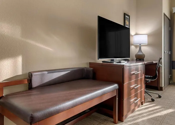 Comfort Inn & Suites North Mankato