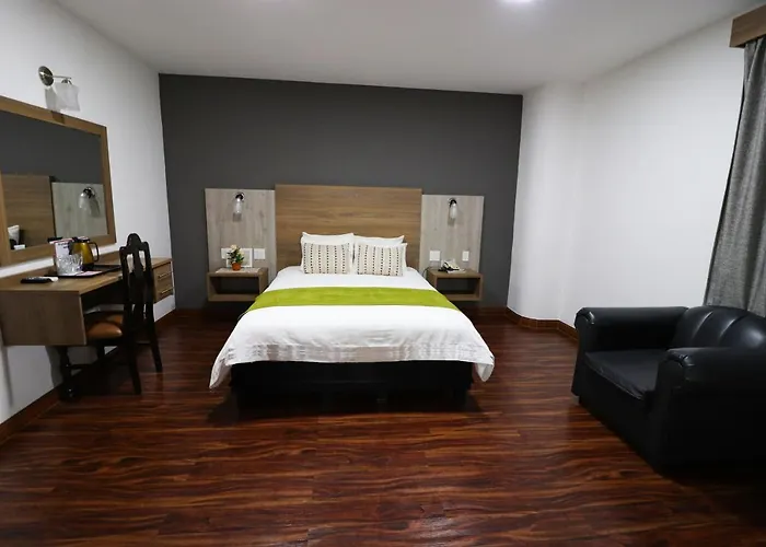 Hotel Puerta Del Sol