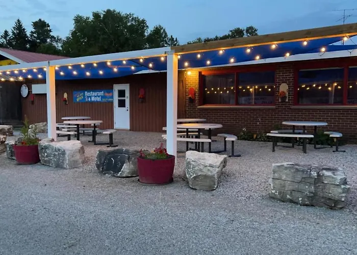 Huron Sands Motel And Restaurant