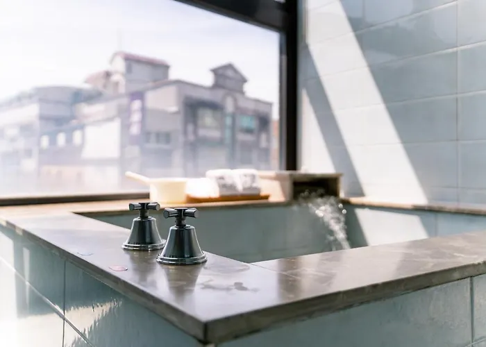 58˚ Hotspring Hotel