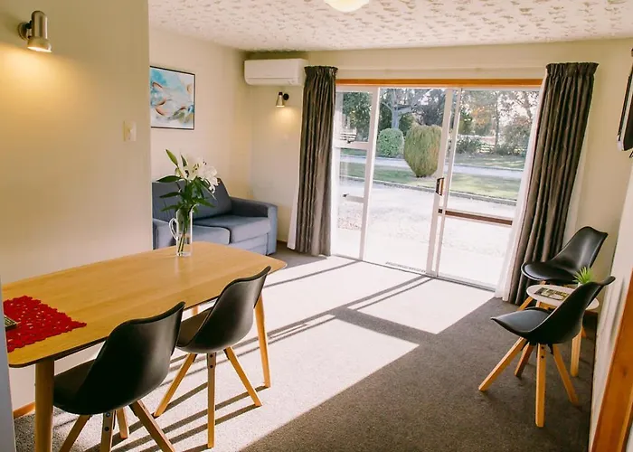 Flaxbourne Motels