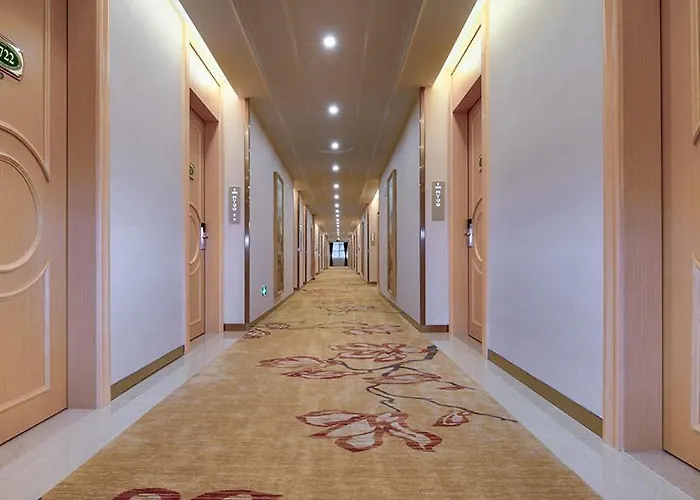 Vienna International Hotel Maoming Wanda Plaza