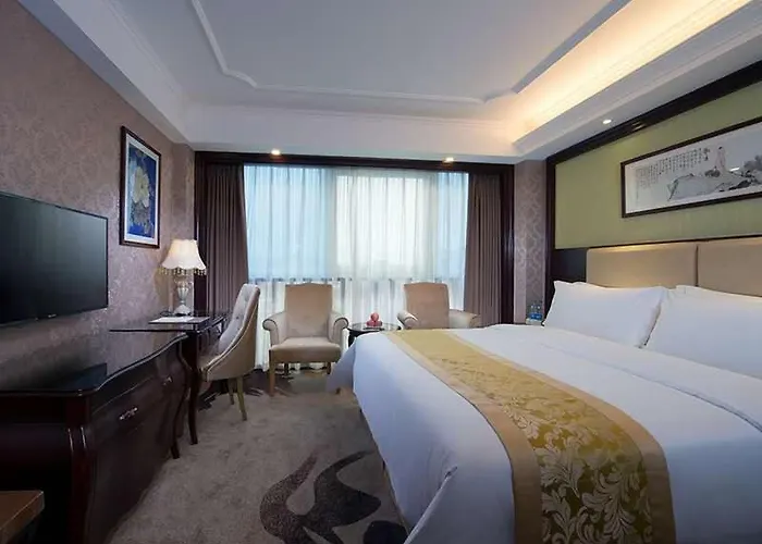 Vienna 3 Best Hotel Meizhou Mei County People Square
