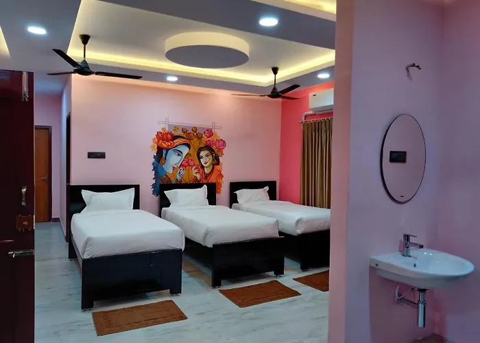 Temple Stay - Uma Residency And Guest House