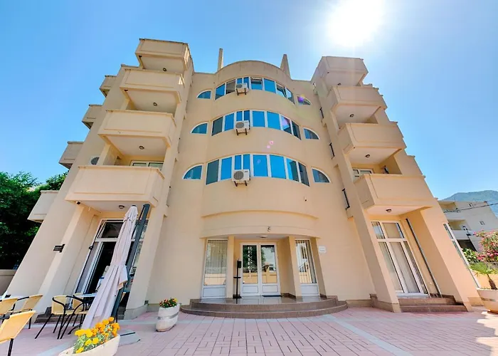 Hotel Dana
