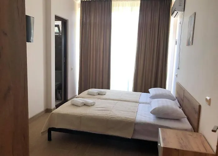 Chaki Hotel