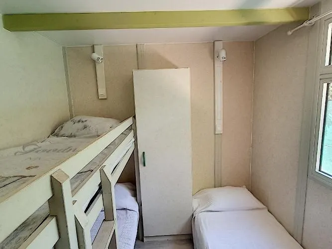 Avignon, Joli Chalet En Campagne Tres Proche De La Ville