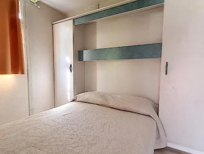 Avignon, Joli Chalet En Campagne Tres Proche De La Ville