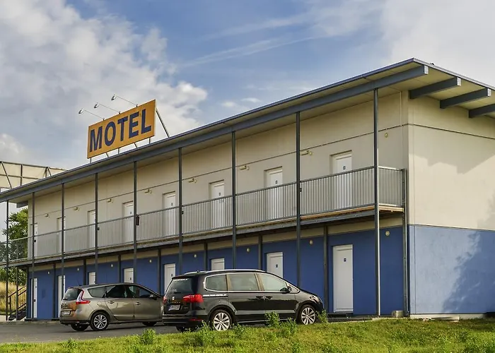 Tour-Motel
