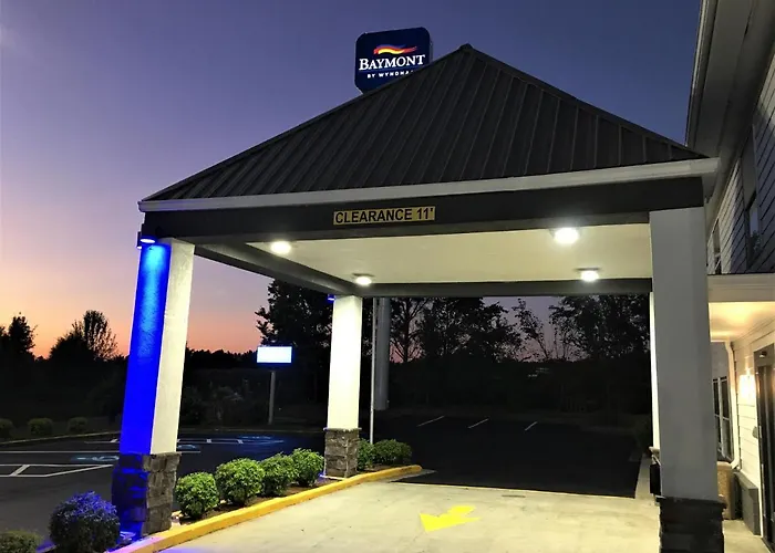 Baymont By Wyndham Adairsville