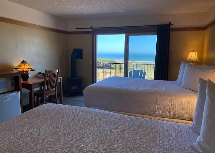 Beachcombers Inn