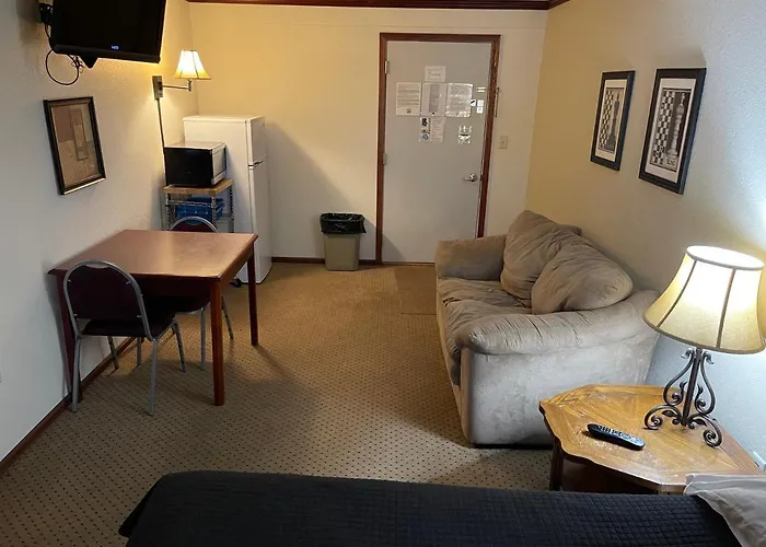 Highland Court Motel