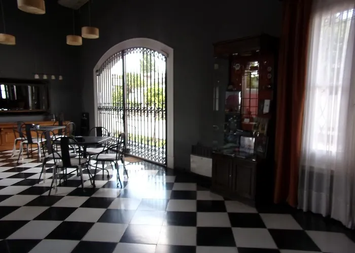 Patio De Moreno