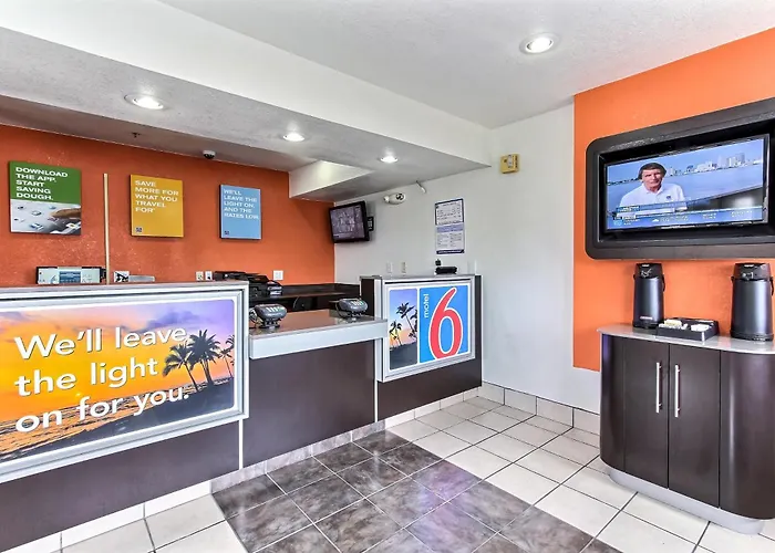 Motel 6-Salinas, Ca - North Monterey Area