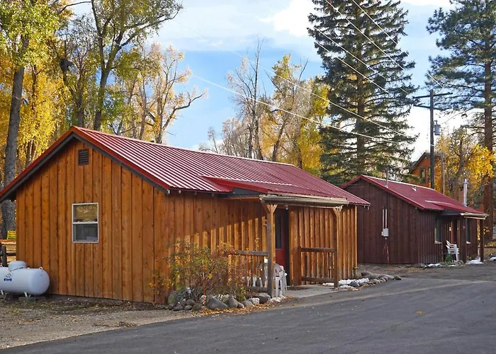 Four Seasons Lodge