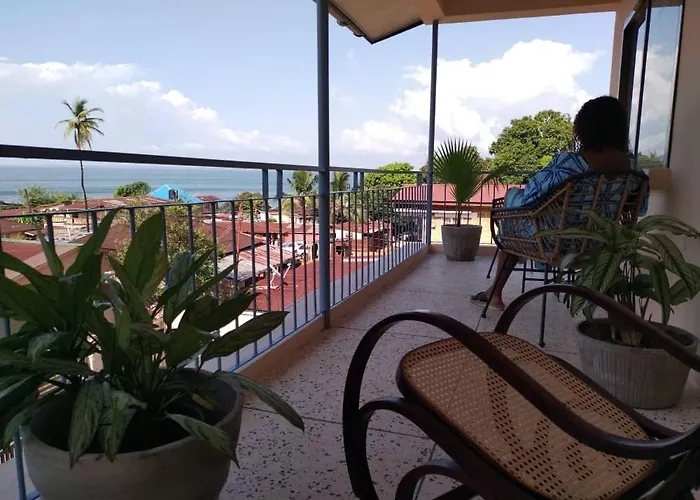 Cole Street Guesthouse