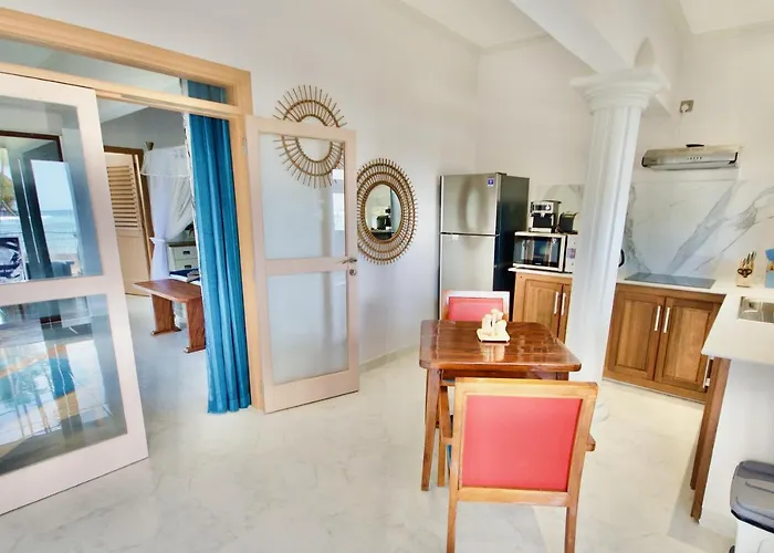 La Petite Maison And Sea Splash