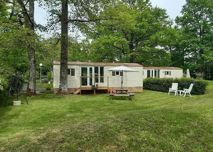 Camping Etang Du Camp