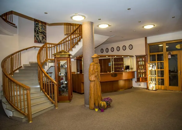 Yura Hotel Celadna Bazen A Sauny Zdarma