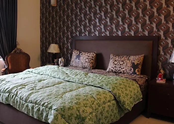 Raees Khana Hotel