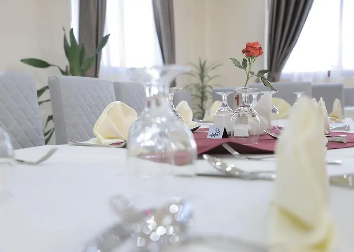 Roseau Hotel And Spa