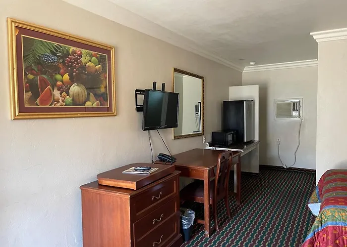 Homestead Motel