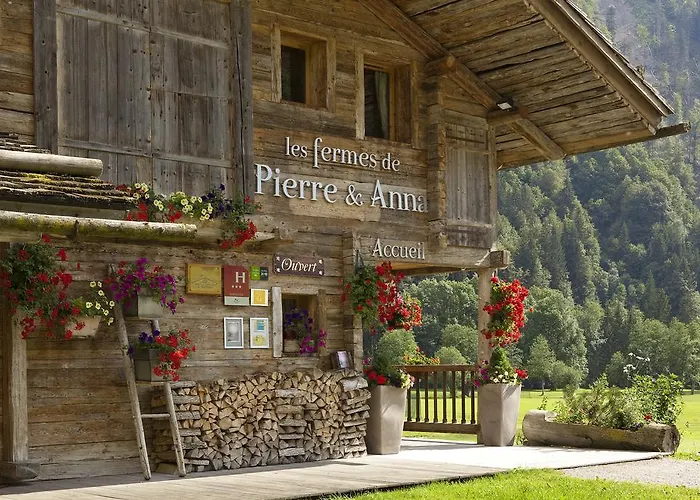 Chalet-Hotel Les Fermes De Pierre & Anna