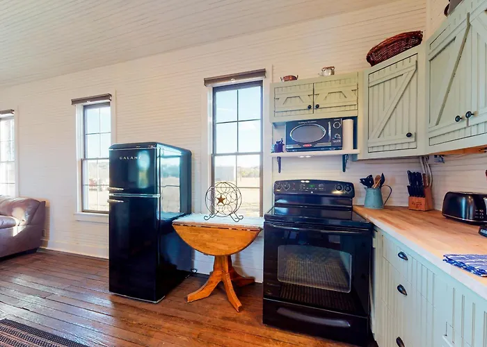 Honey Creek School House