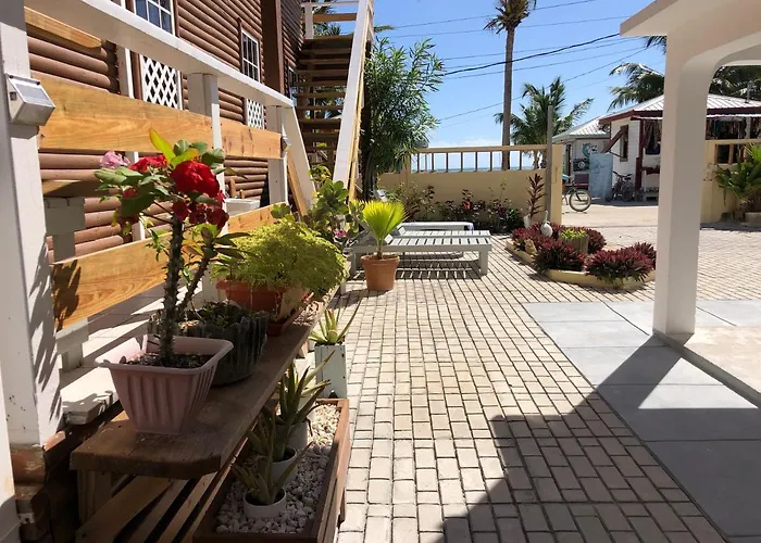 Blue Wave Guest House