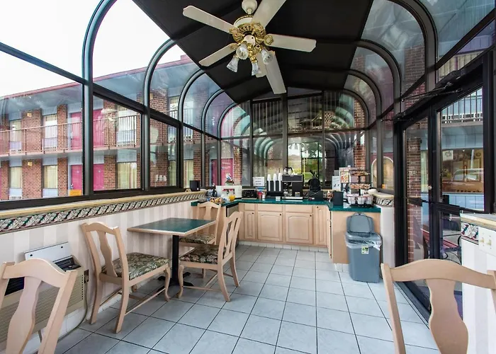 Howard Johnson Express Inn Eureka Springs
