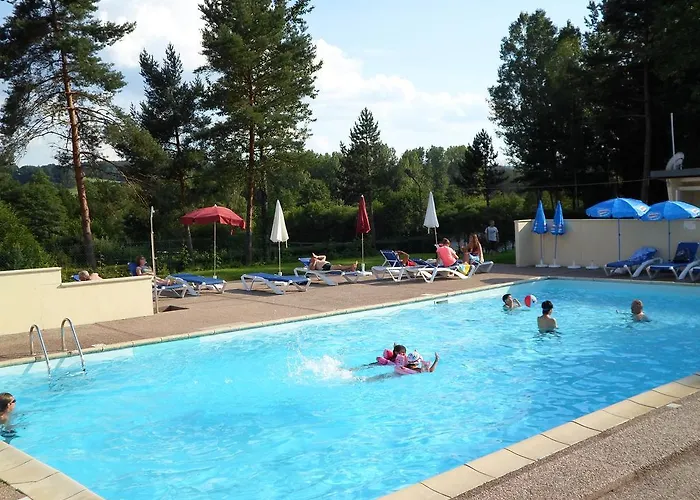 Camping Les Pinasses