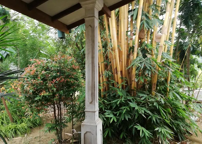 Leaf Guest House