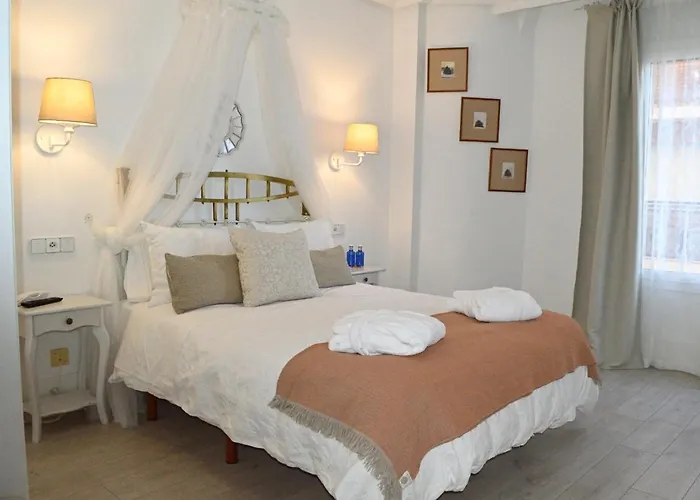 Ares Hotel
