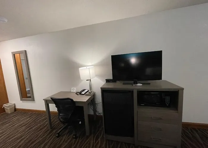 Baymont By Wyndham Bellevue - Omaha