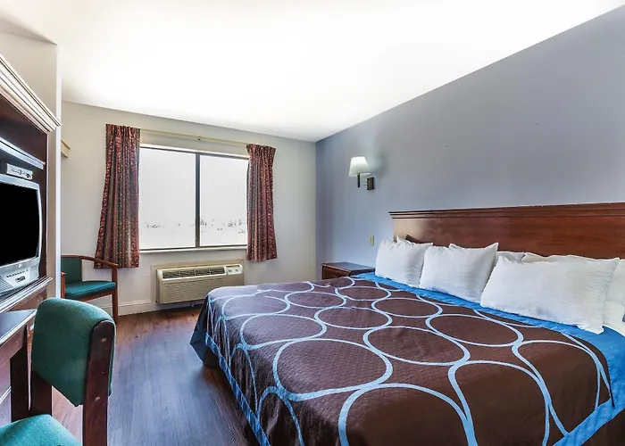Super 8 By Wyndham Garland North Dallas Area