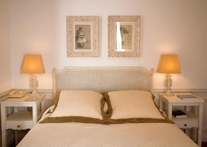 Hotel Pavillon Henri IV