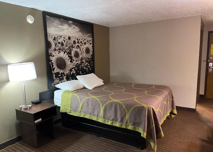Super 8 By Wyndham Bismarck