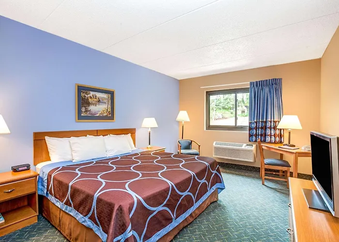 Super 8 By Wyndham Mahwah