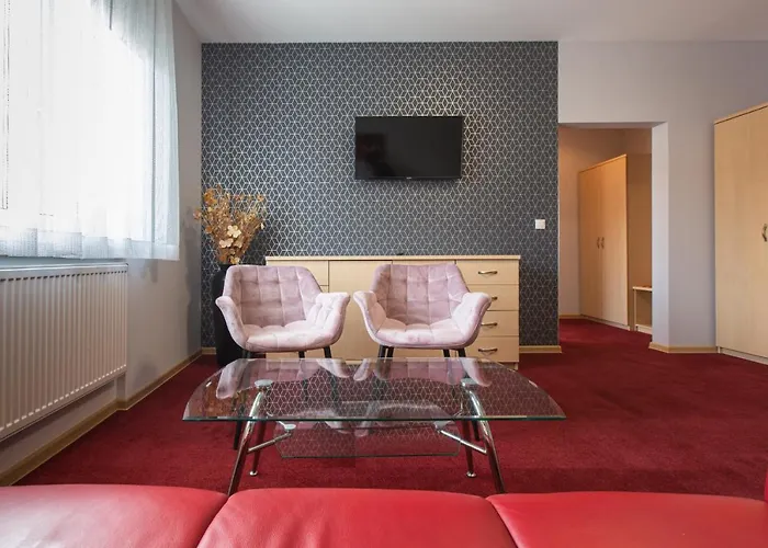 Hotel Labedy I Hostel Labedy