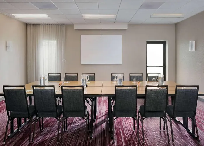 Fairfield By Marriott Inn & Suites Stoughton