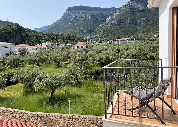 Atalanti Apartments