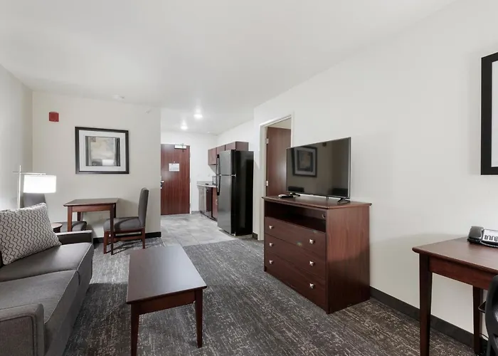 Cobblestone Hotel & Suites - Urbana