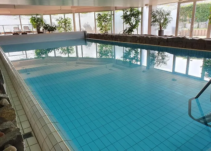 Sport Hotel Kenzingen Inklusive Schwimmbad, Sauna Und Fruehstueck Naehe Europa-Park