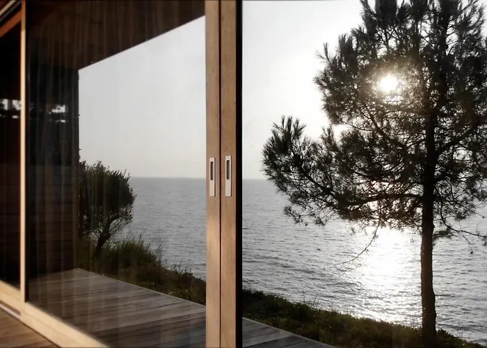 Ihouse Nea Skioni