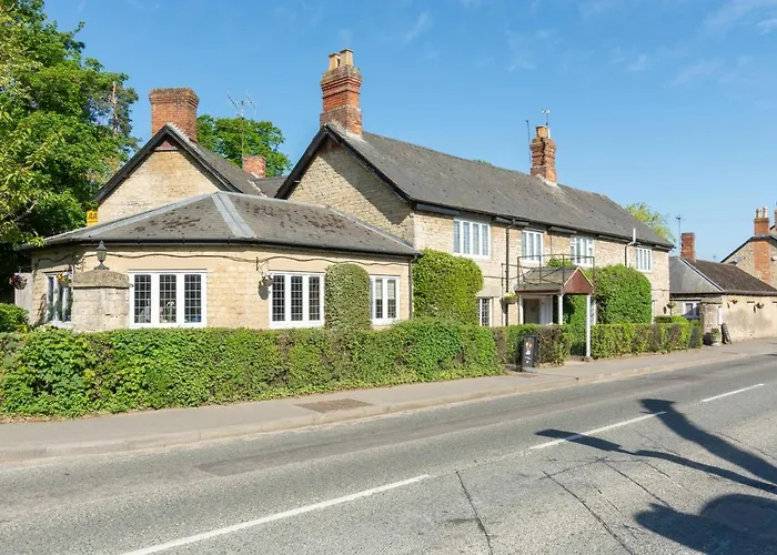 Jersey Arms Hotel Bicester