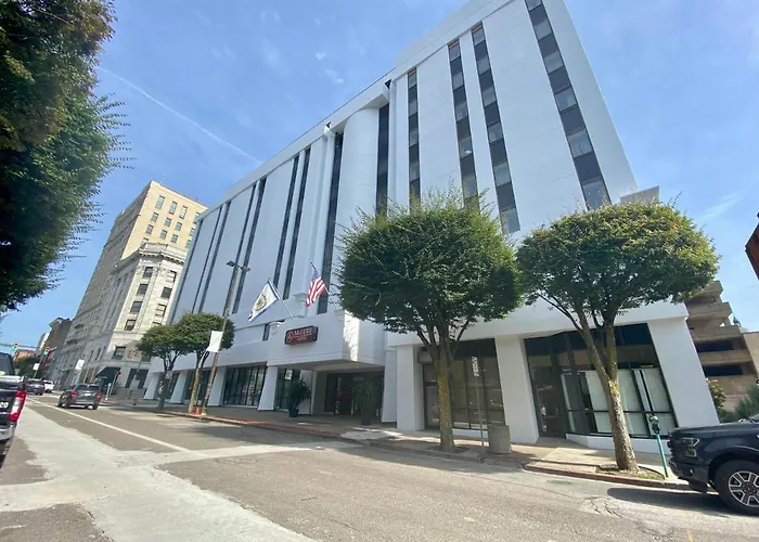 Mclure Hotel