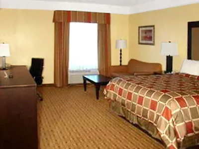 Super 8 By Wyndham Hidalgo/Mcallen Area
