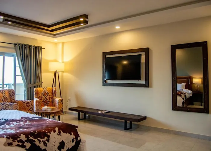 The Roomy Lodge, Murree