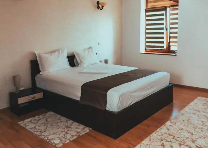 Delta Est Hotel & Restaurant